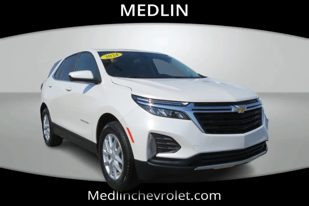 2024 Chevrolet Equinox LT photo 1