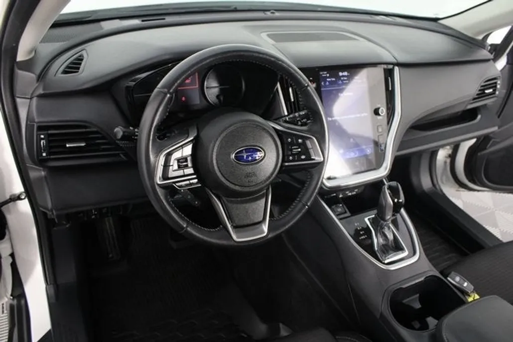 2022 Subaru Outback Premium photo 1