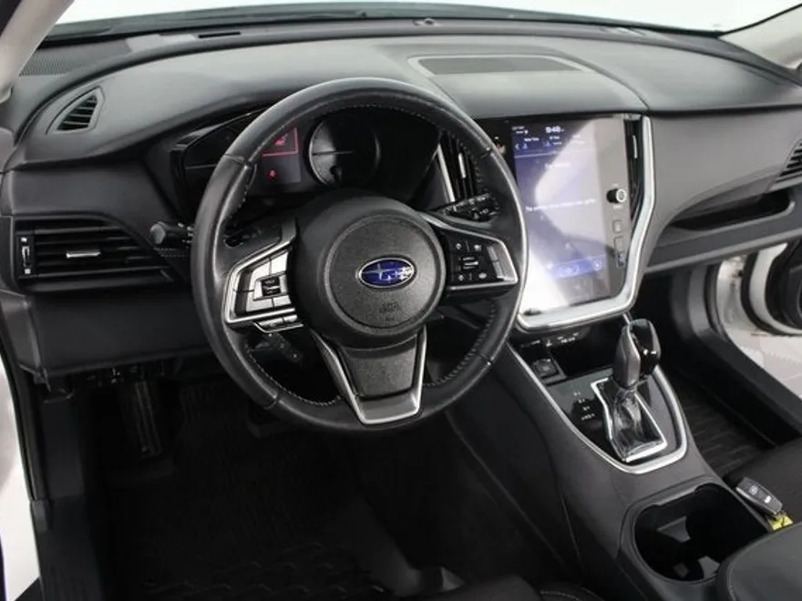 2022 Subaru Outback Premium photo 1
