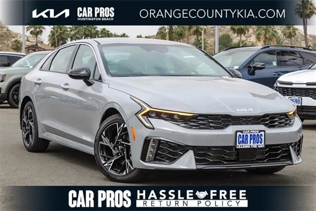 2025 Kia K5 GT-Line photo 1
