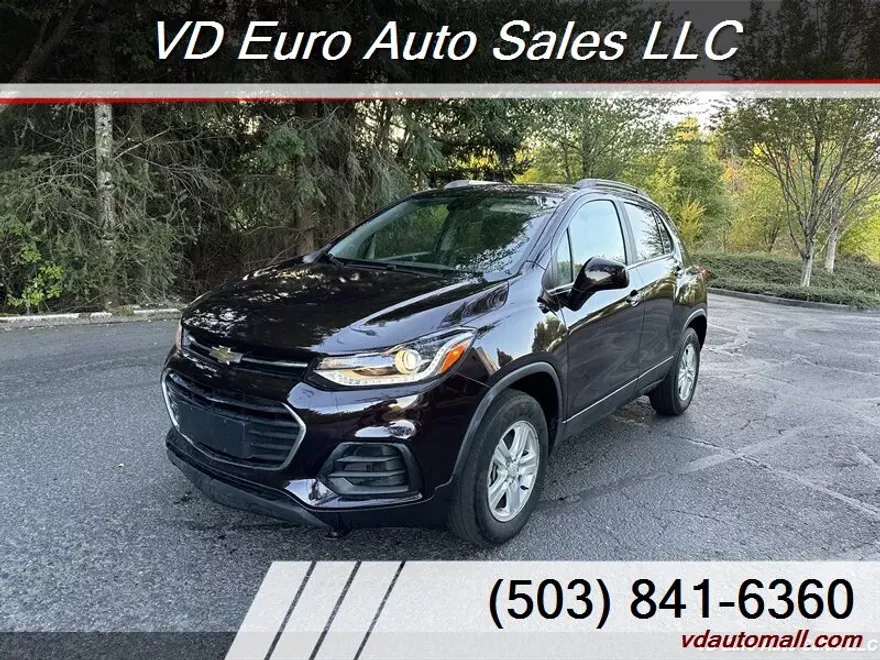 2020 Chevrolet Trax LT photo 1