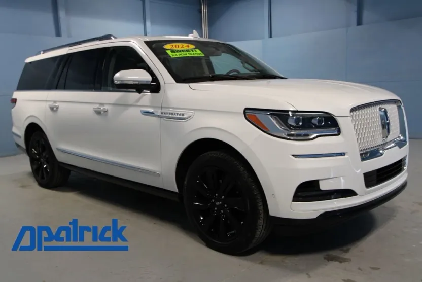 2024 Lincoln Navigator L Reserve photo 1