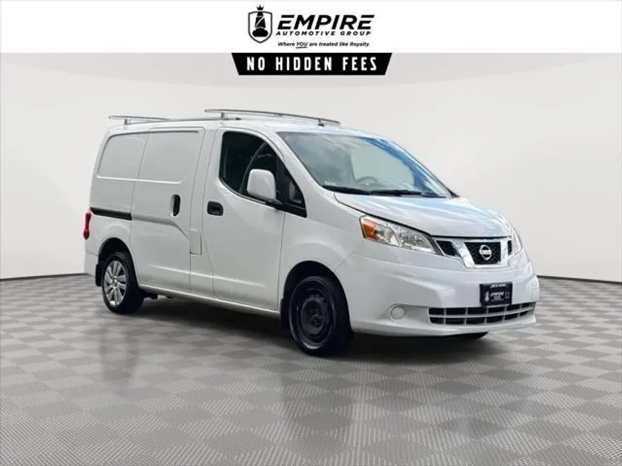 2018 Nissan NV200 SV photo 1