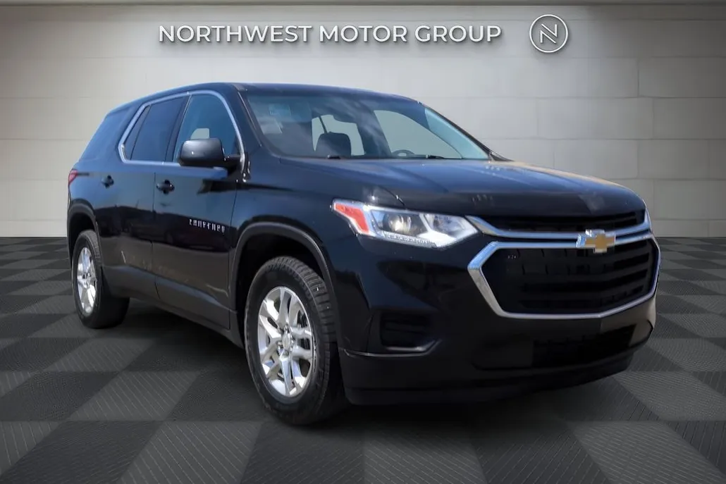 2020 Chevrolet Traverse LS photo 1