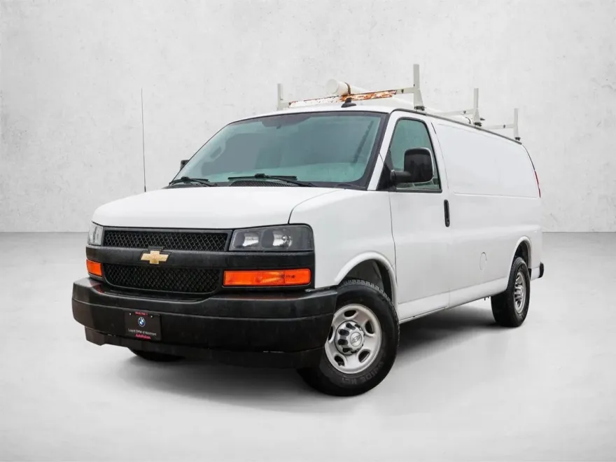 2018 Chevrolet Express 2500 Work Cargo Van photo 1
