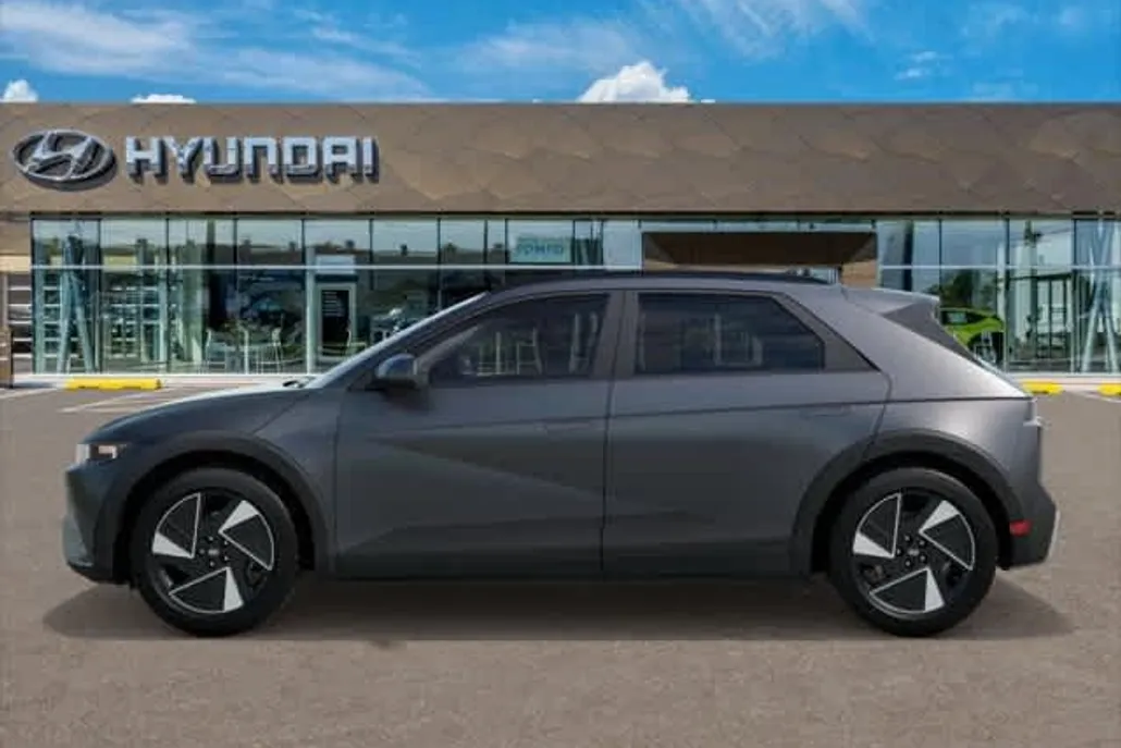 2025 Hyundai Ioniq 5 SEL photo 1
