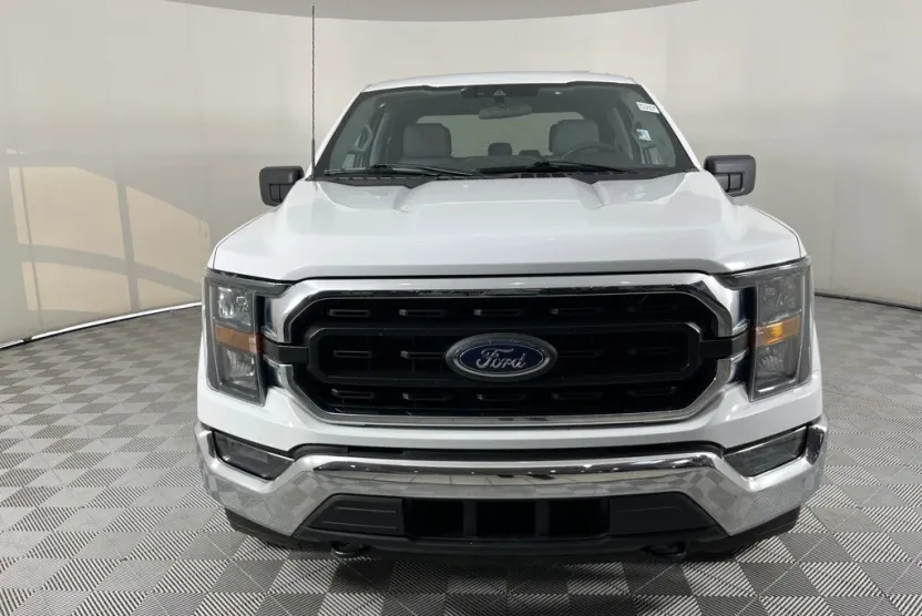 2023 Ford F-150 XLT photo 1