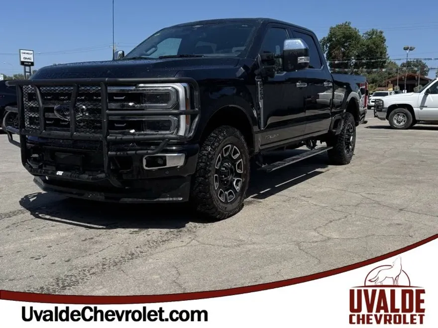 2024 Ford F-250 Platinum photo 1