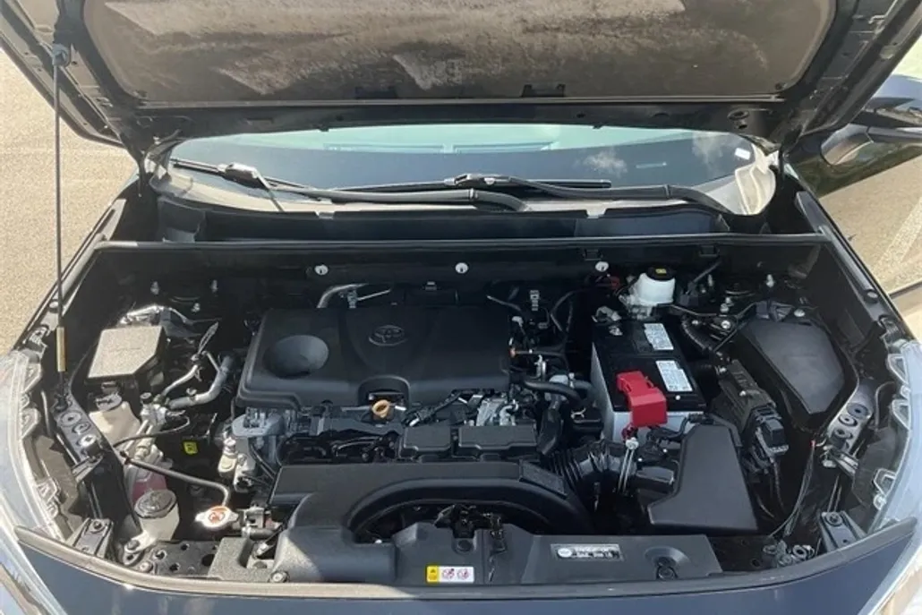 2021 Toyota RAV4 XLE Premium photo 1