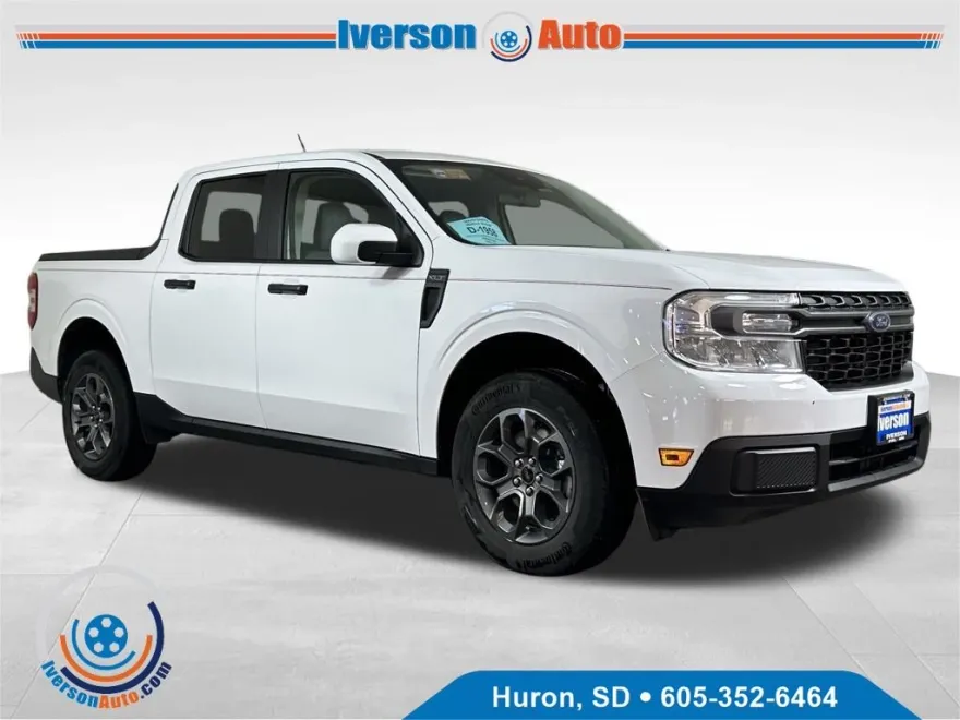 2023 Ford Maverick XLT photo 1