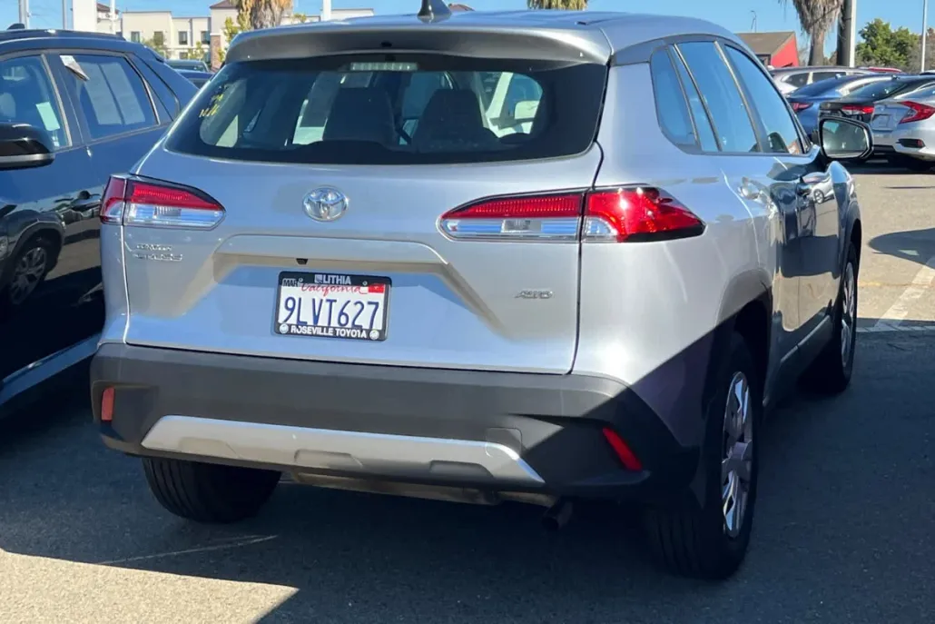 2024 Toyota Corolla Cross L photo 1
