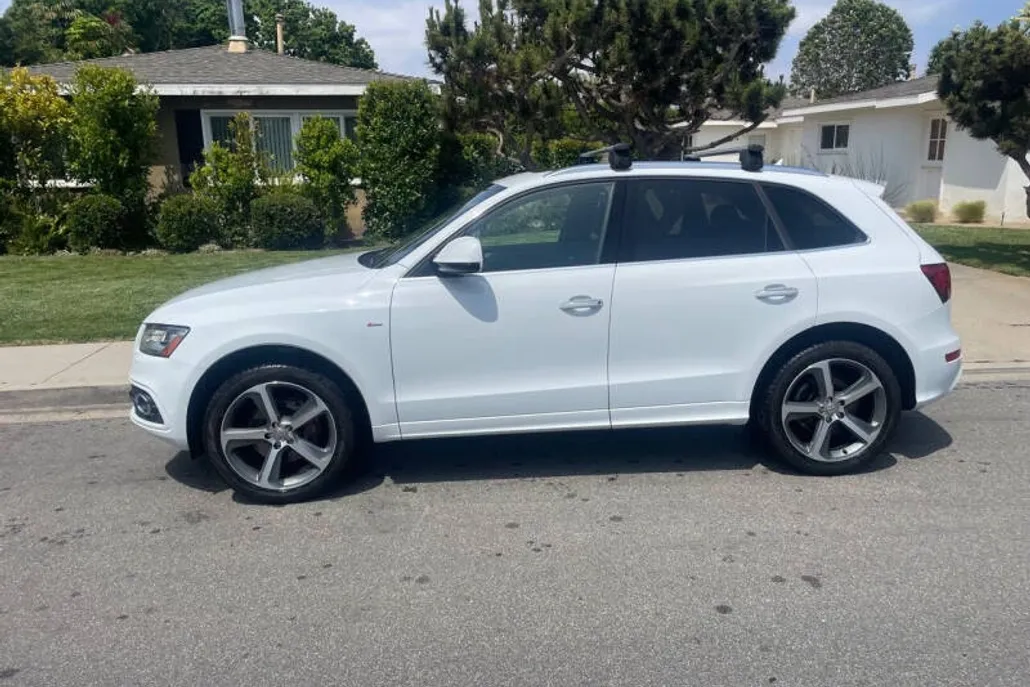 2017 Audi Q5 3.0T Premium Plus photo 1