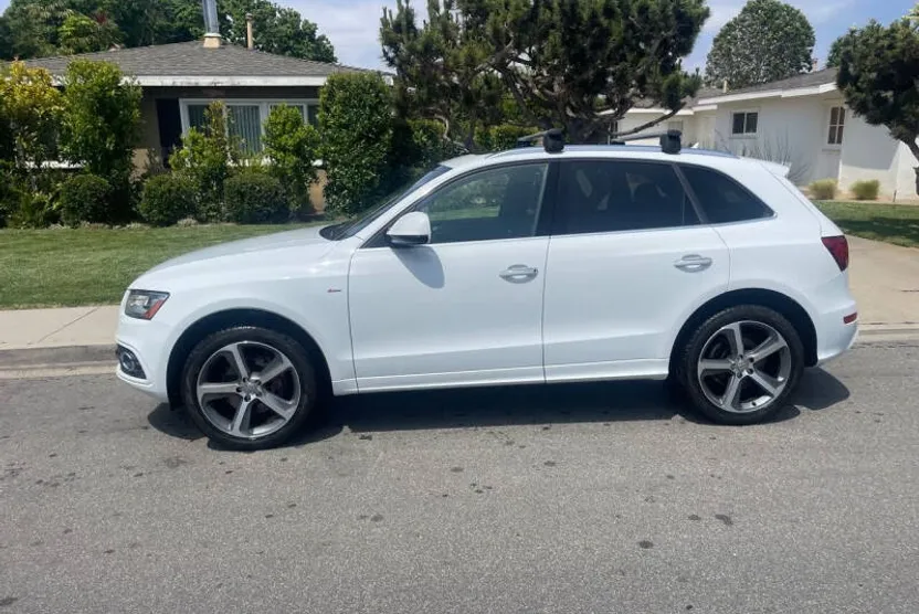 2017 Audi Q5 3.0T Premium Plus photo 1