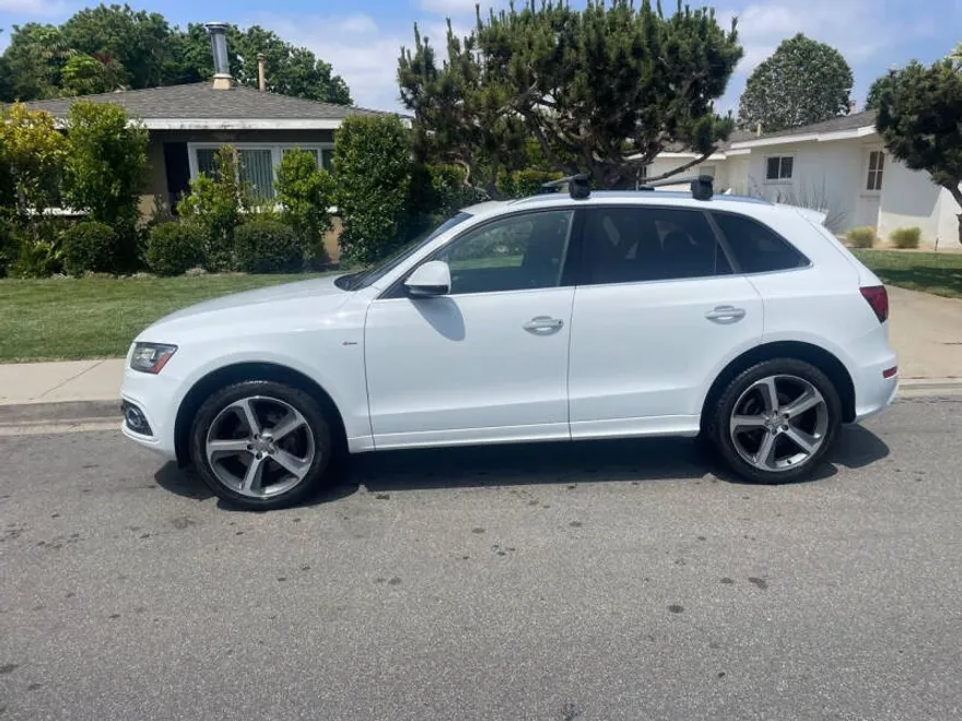 2017 Audi Q5 3.0T Premium Plus photo 1