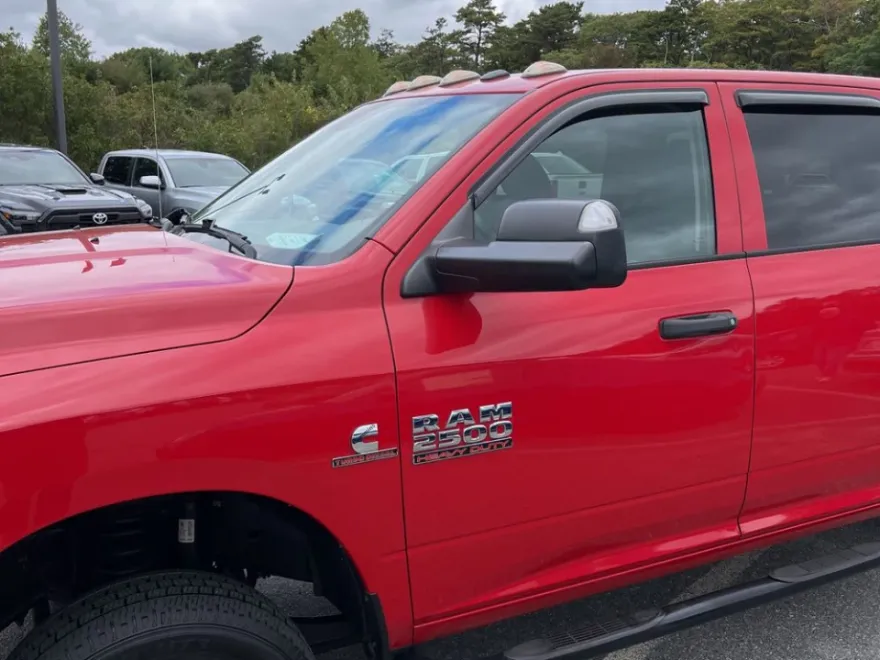 2017 Ram 2500 Tradesman photo 1