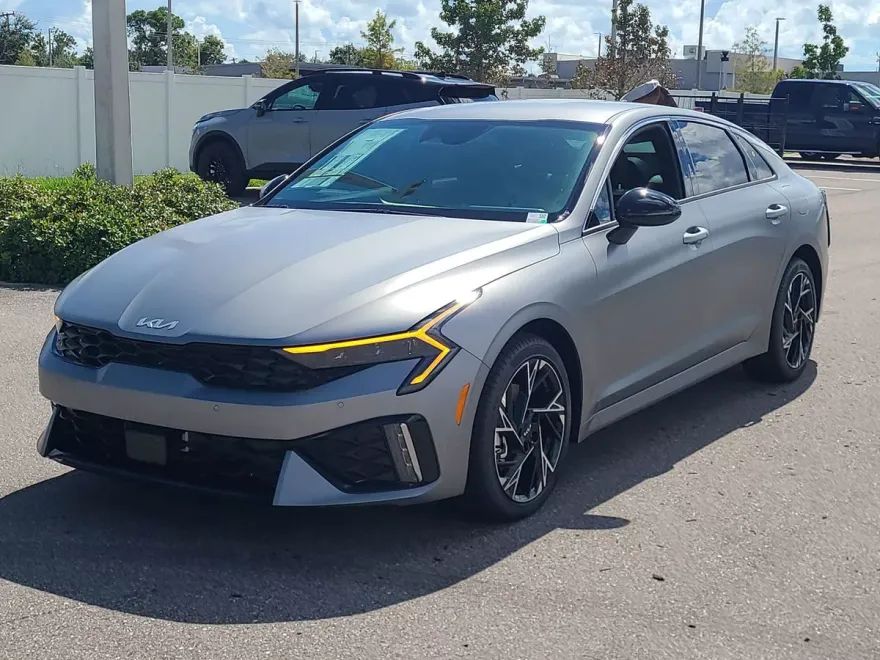 2026 Kia K5 GT-Line photo 1