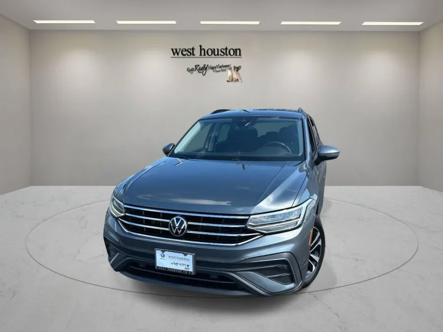 2023 Volkswagen Tiguan S photo 1