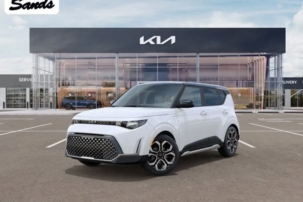 2025 Kia Soul EX photo 1