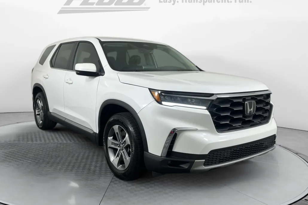 2024 Honda Pilot EX-L photo 1