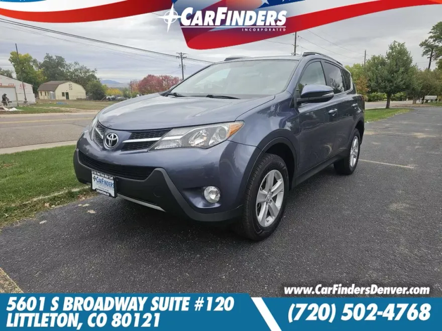 2014 Toyota RAV4 XLE photo 1