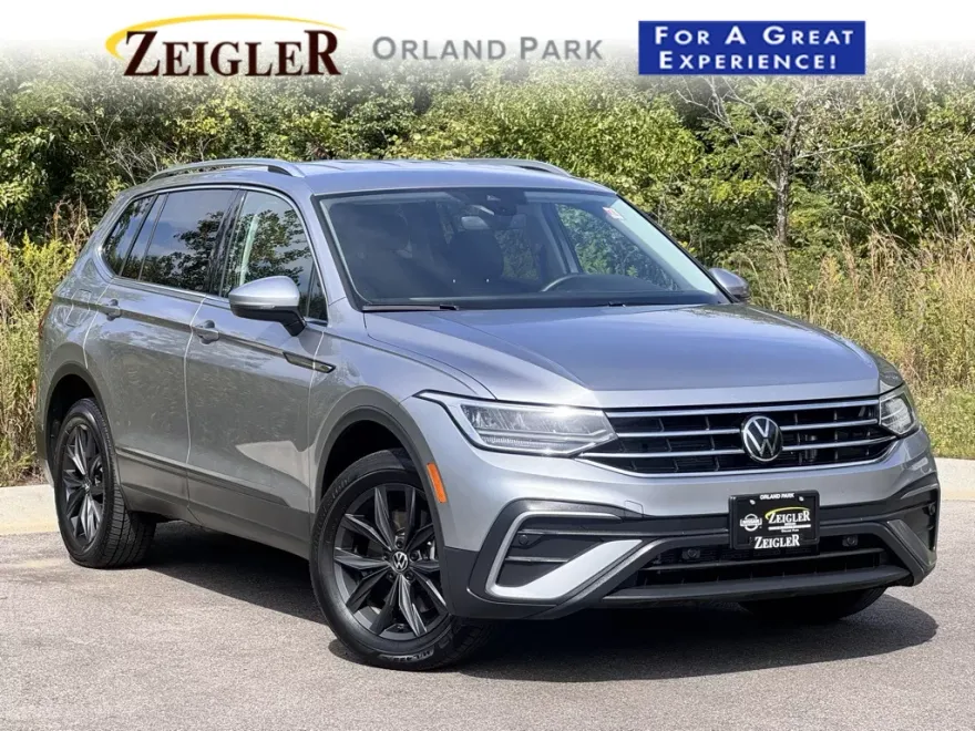 2024 Volkswagen Tiguan SE Wolfsburg Edition photo 1