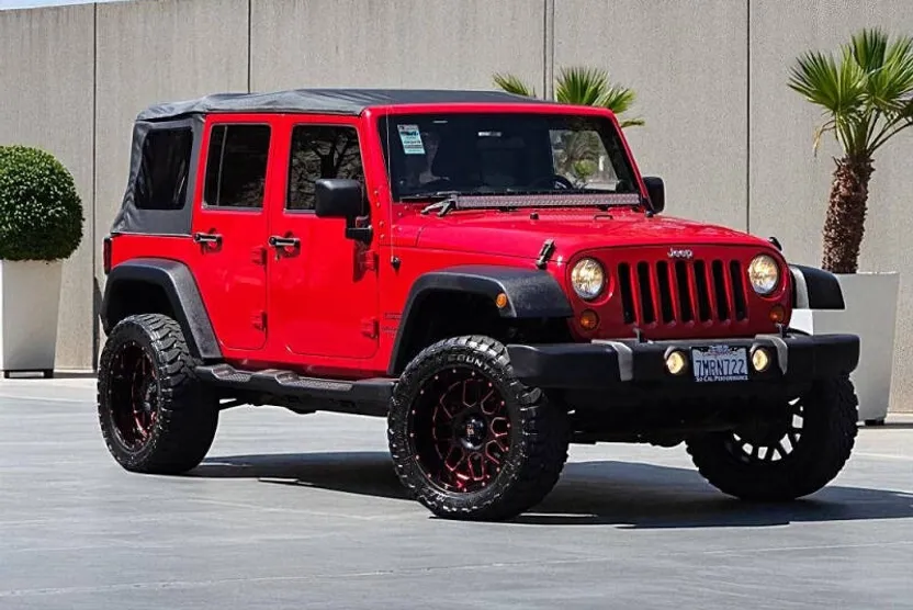 2013 Jeep Wrangler Unlimited Sport photo 1