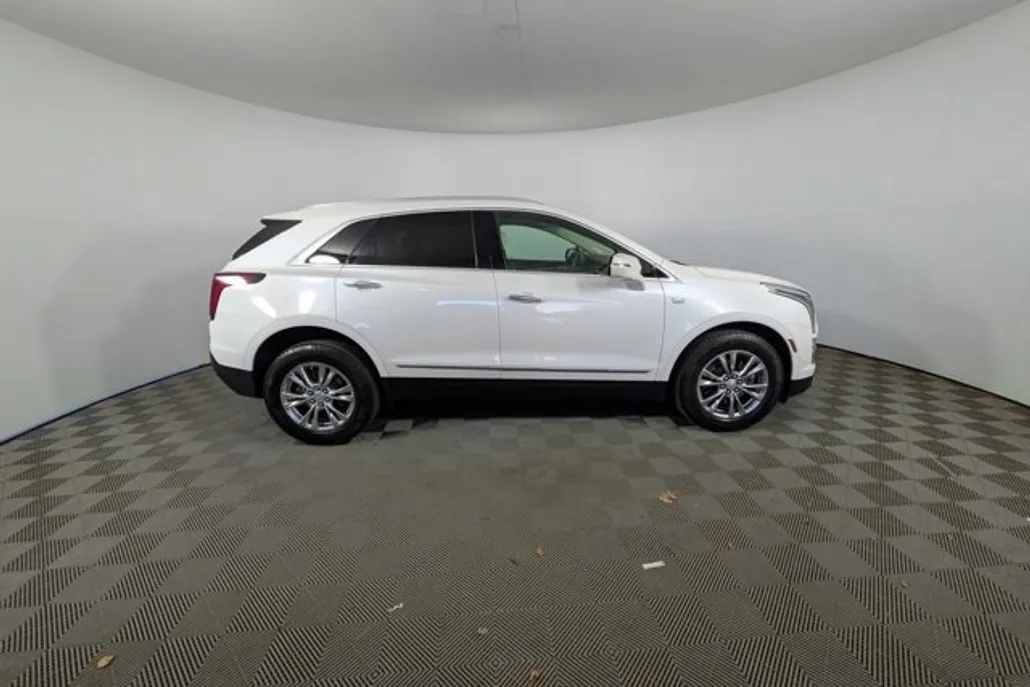 2021 Cadillac XT5 Premium Luxury photo 1