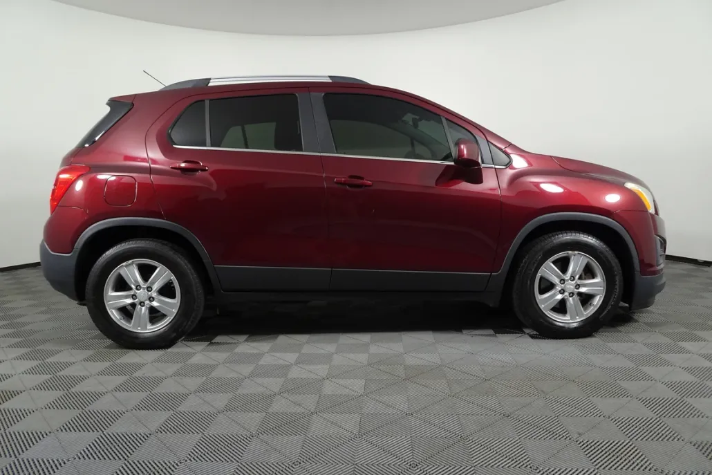 2016 Chevrolet Trax LT photo 1