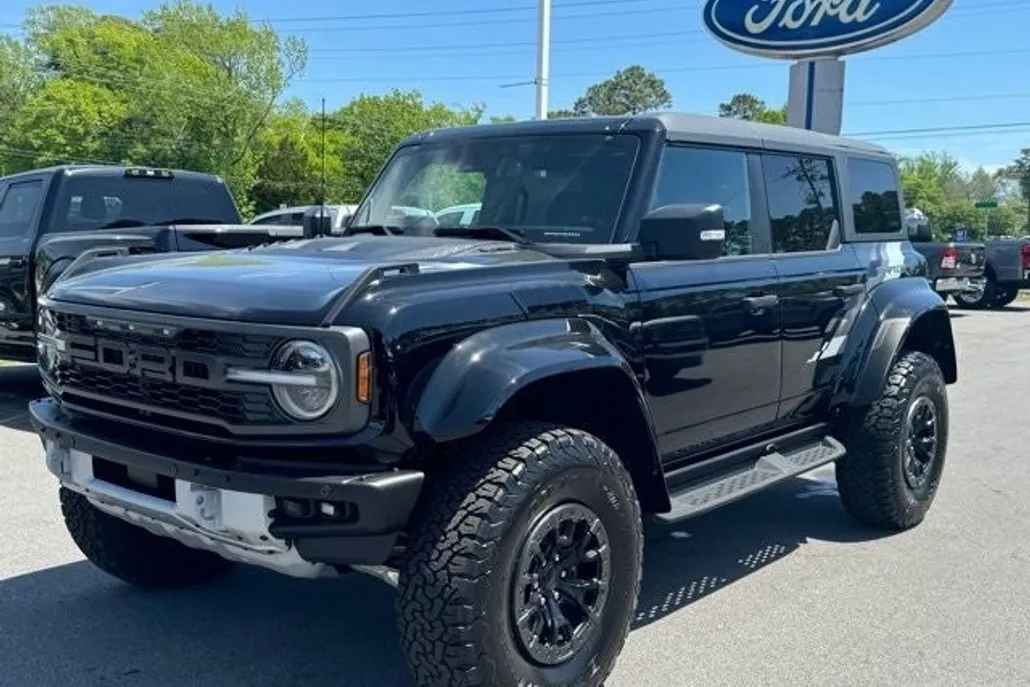 2025 Ford Bronco Raptor photo 1