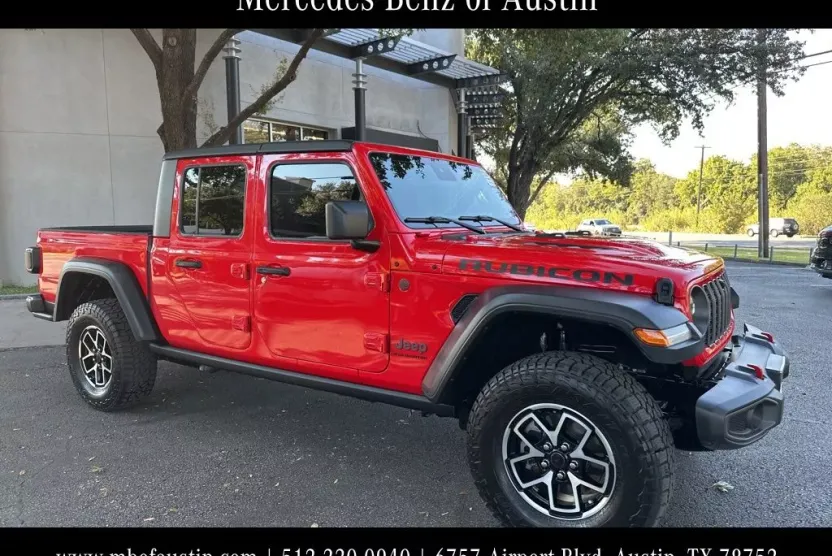 2024 Jeep Gladiator Rubicon photo 1