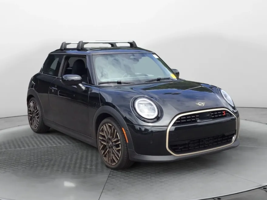 2025 Mini Cooper Hardtop S photo 1
