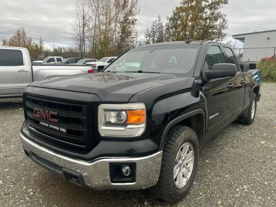 2015 Gmc Sierra 1500 SLE photo 1