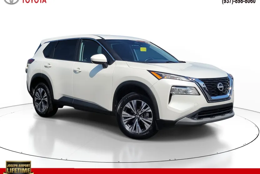 2023 Nissan Rogue SV photo 1