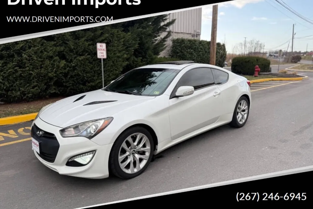 2013 Hyundai Genesis Coupe 3.8 Grand Touring photo 1