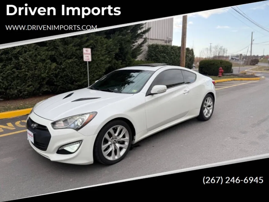 2013 Hyundai Genesis Coupe 3.8 Grand Touring photo 1