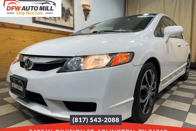 2010 Honda Civic LX photo 1