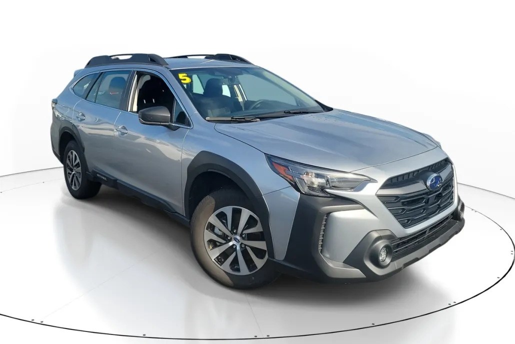 2025 Subaru Outback 2.5i photo 1