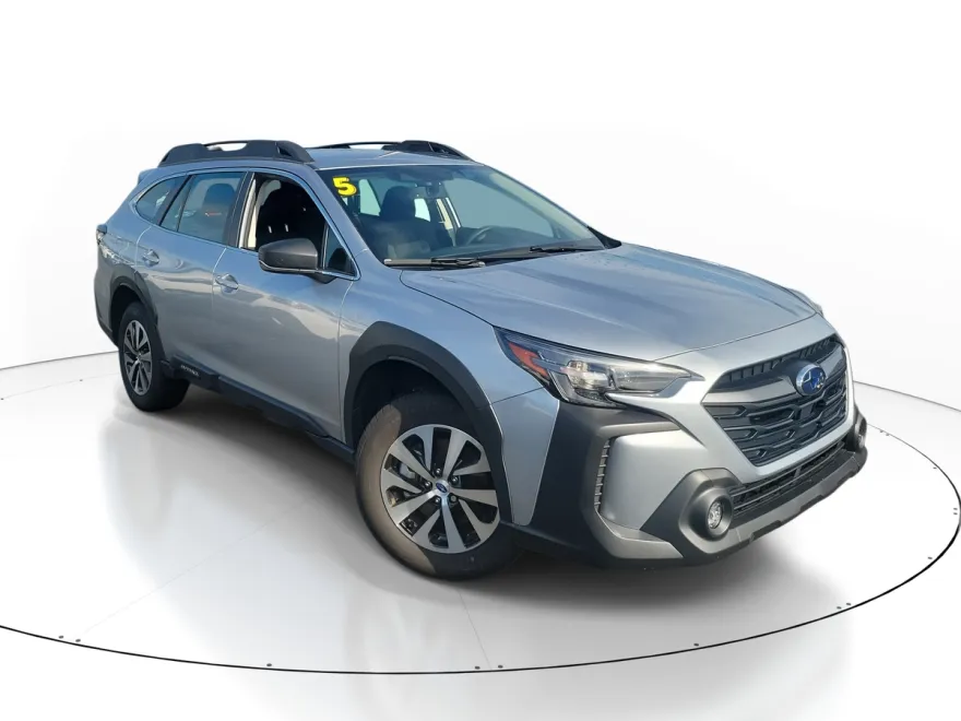 2025 Subaru Outback 2.5i photo 1