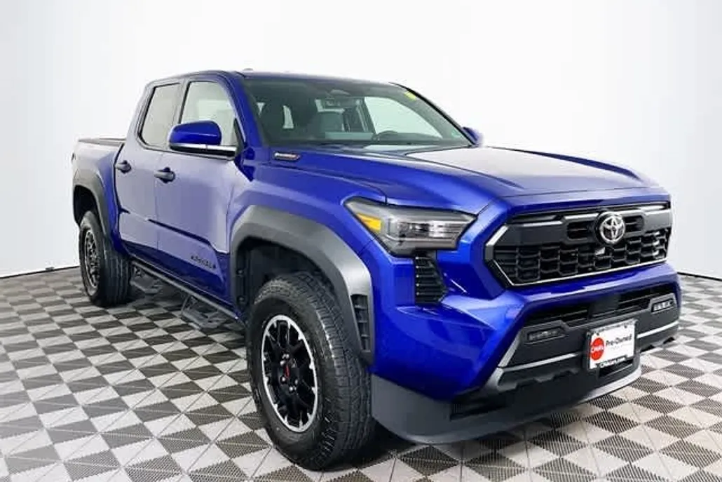 2025 Toyota Tacoma TRD Off-Road Double Cab photo 1