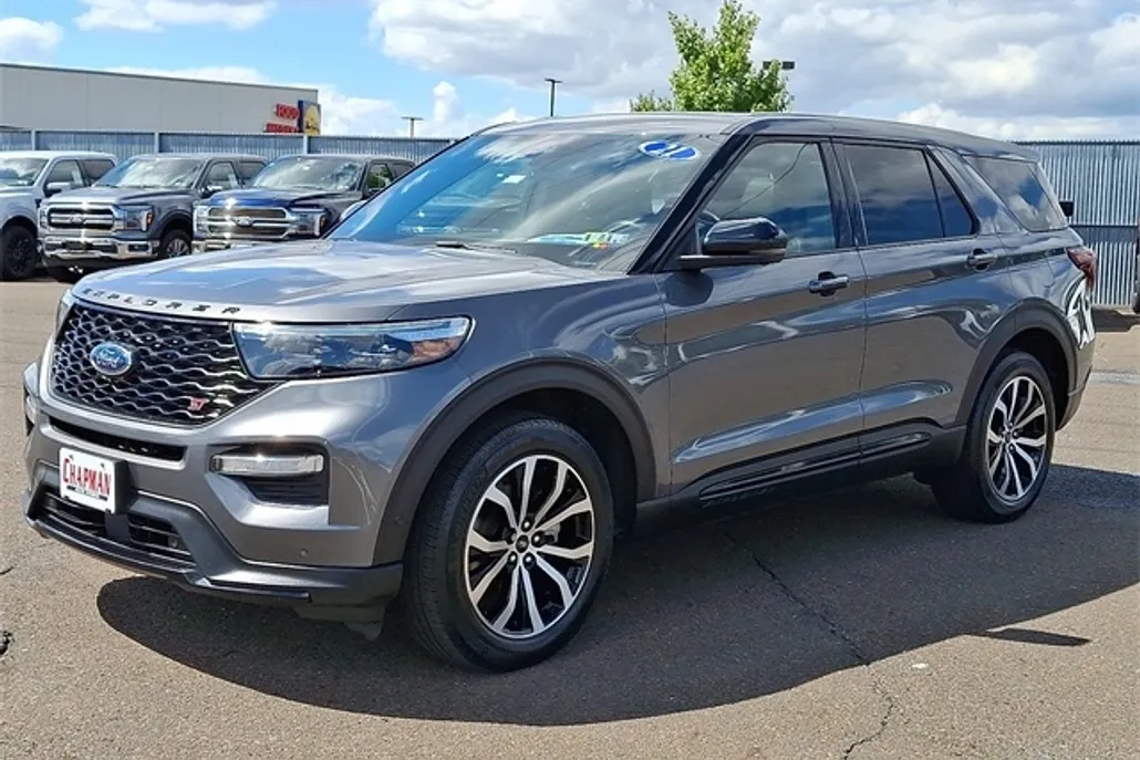2021 Ford Explorer ST photo 1
