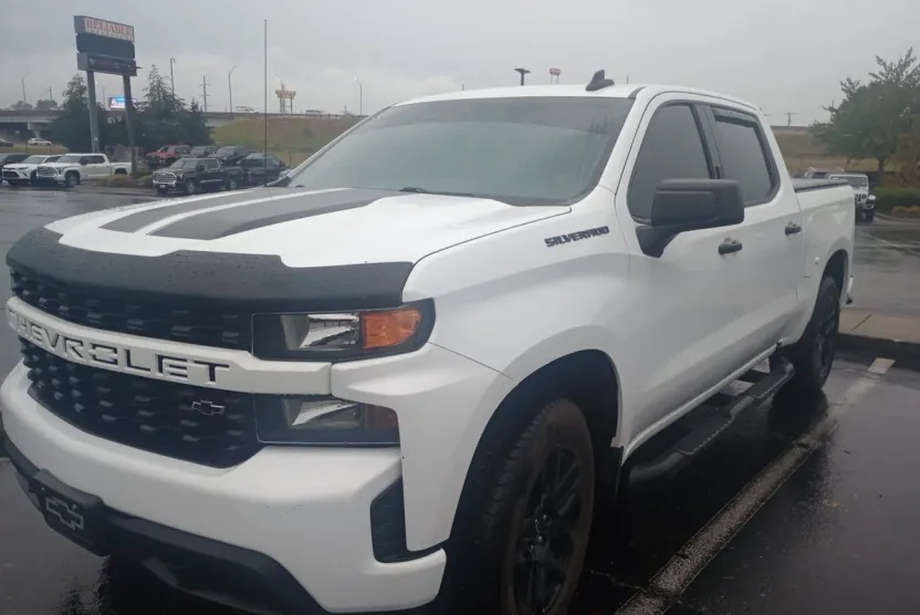 2022 Chevrolet Silverado 1500 Custom photo 1