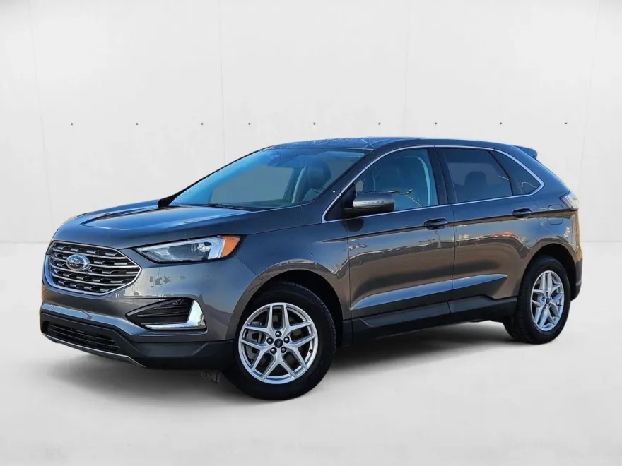 2022 Ford Edge SEL photo 1
