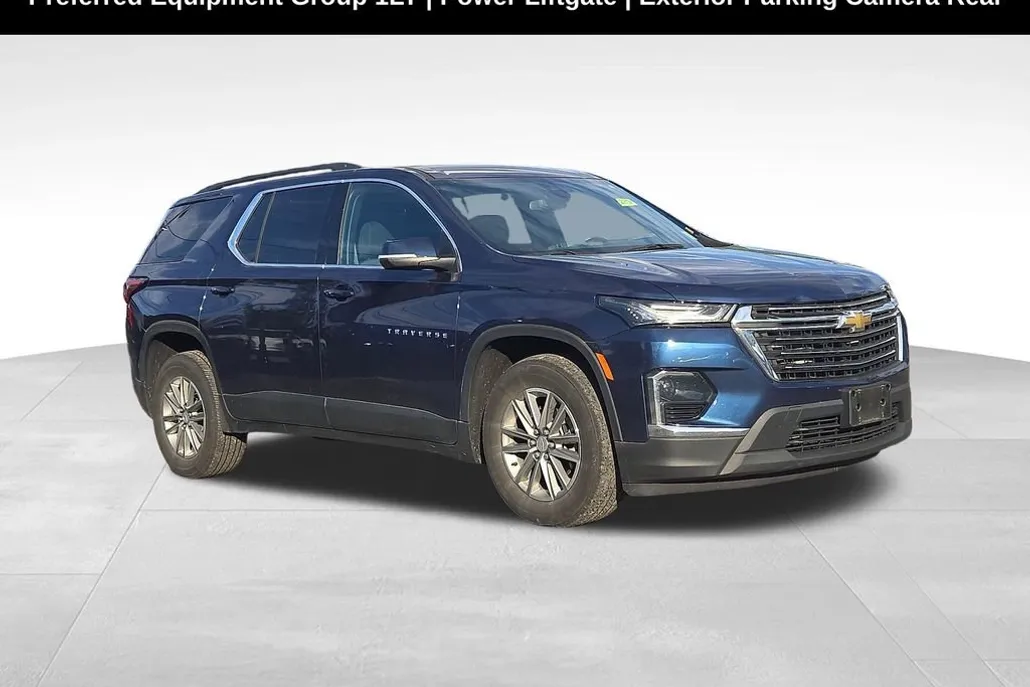 2023 Chevrolet Traverse Cloth photo 1