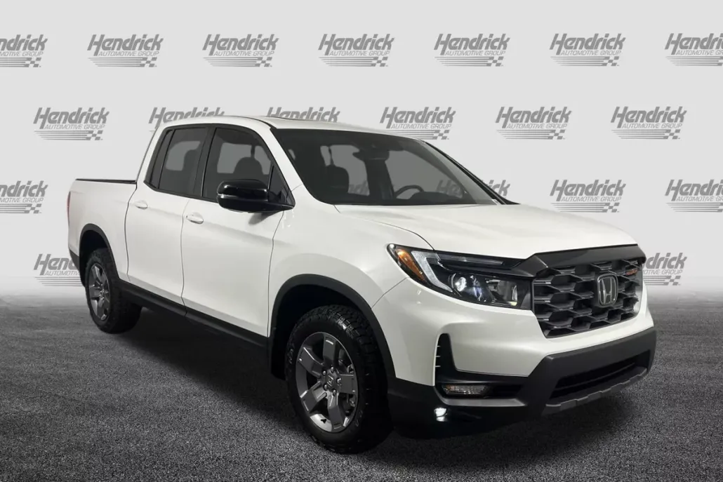 2025 Honda Ridgeline TrailSport photo 1
