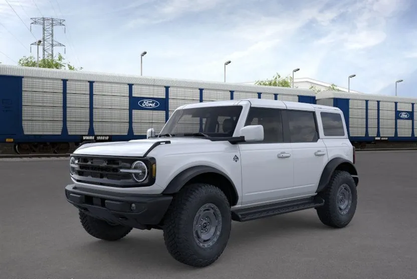 2025 Ford Bronco Outer Banks photo 1
