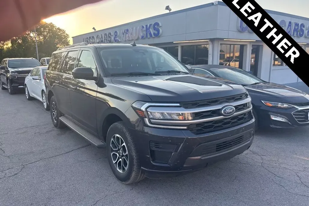 2024 Ford Expedition MAX XLT photo 1