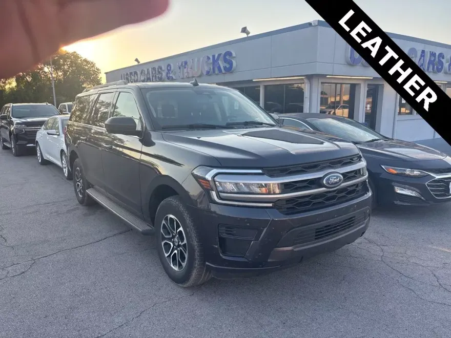 2024 Ford Expedition MAX XLT photo 1