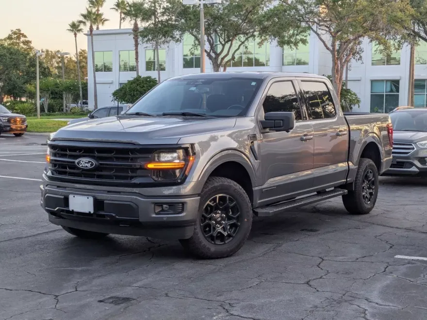 2024 Ford F-150 XLT photo 1
