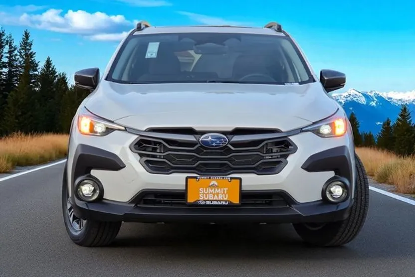 2025 Subaru Crosstrek Premium photo 1