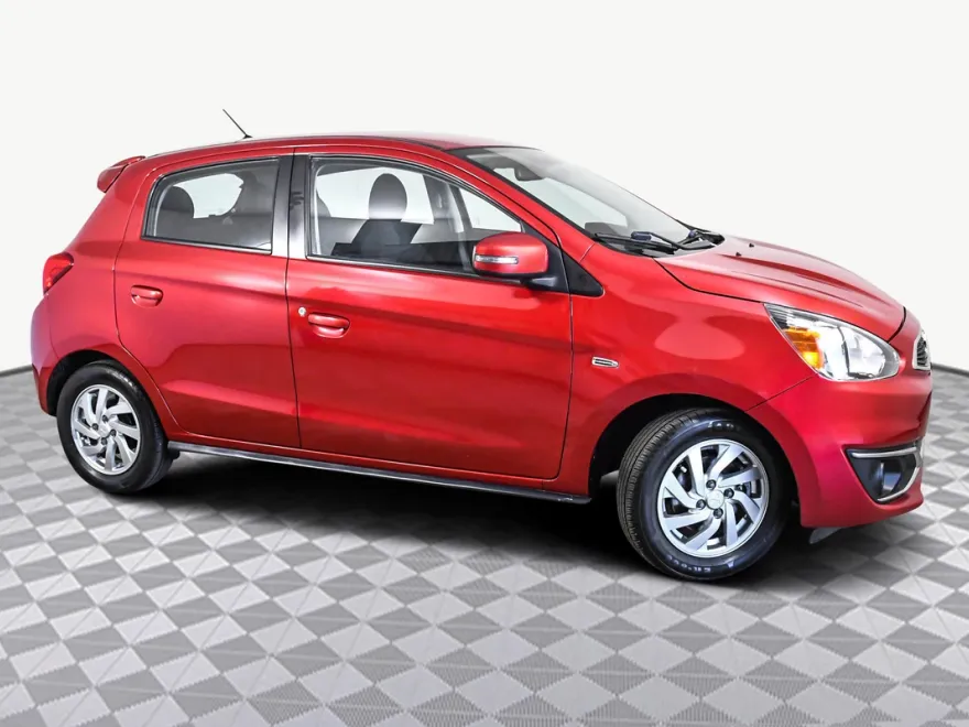 2019 Mitsubishi Mirage SE photo 1
